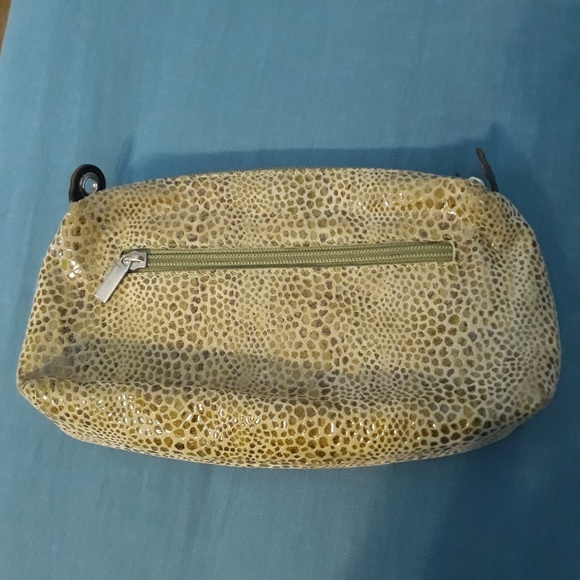 Due Fratelli Canada Crossbody Bag - Picture 2 of 8